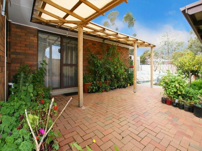 17 Carberry Drive, Kurunjang VIC 3337