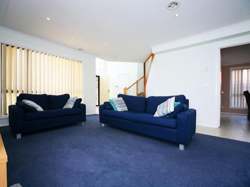 10 Tiffany Place, Sydenham VIC 3037