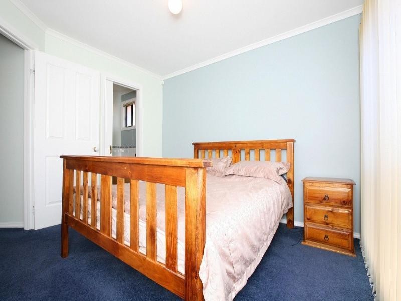 10 Tiffany Place, Sydenham VIC 3037