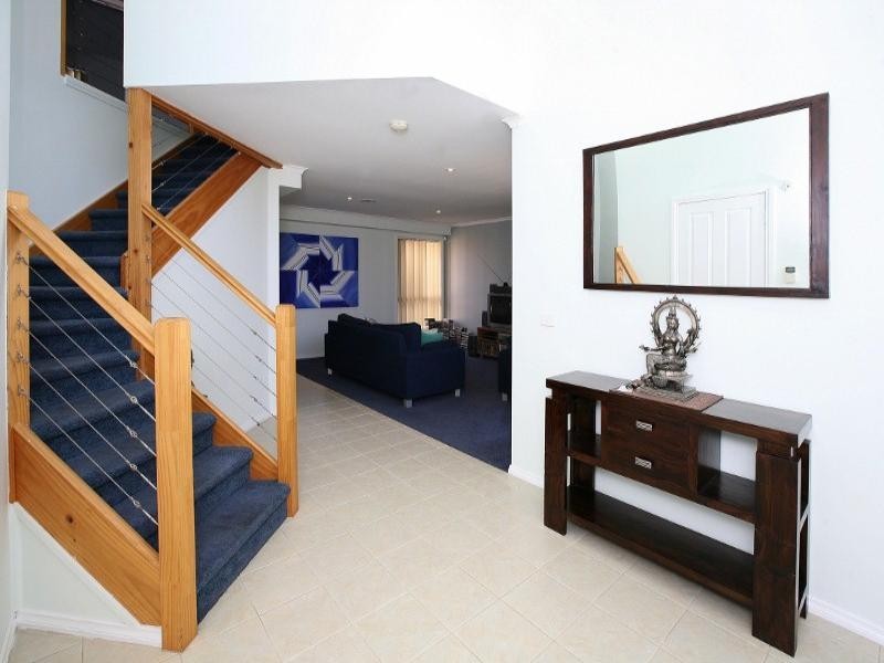 10 Tiffany Place, Sydenham VIC 3037