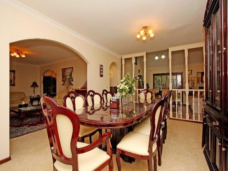 28 Chichester Drive, Taylors Lakes VIC 3038