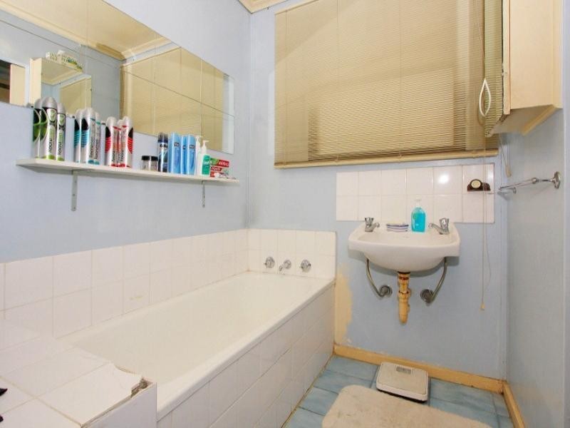 62 Oakwood Road, Albanvale VIC 3021