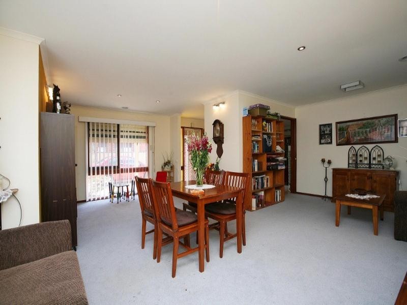 28 Lionheart Avenue, Taylors Lakes VIC 3038