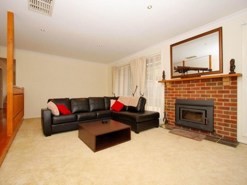 7 Yiota Place, Sydenham VIC 3037