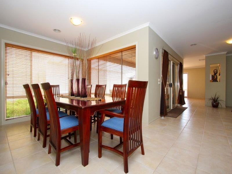 13 Eliza Court, Hillside VIC 3037