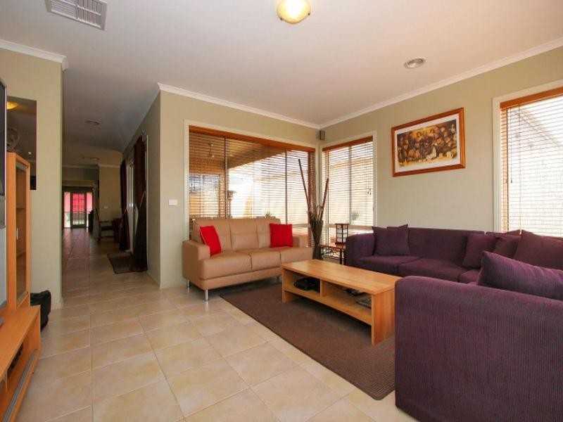 13 Eliza Court, Hillside VIC 3037