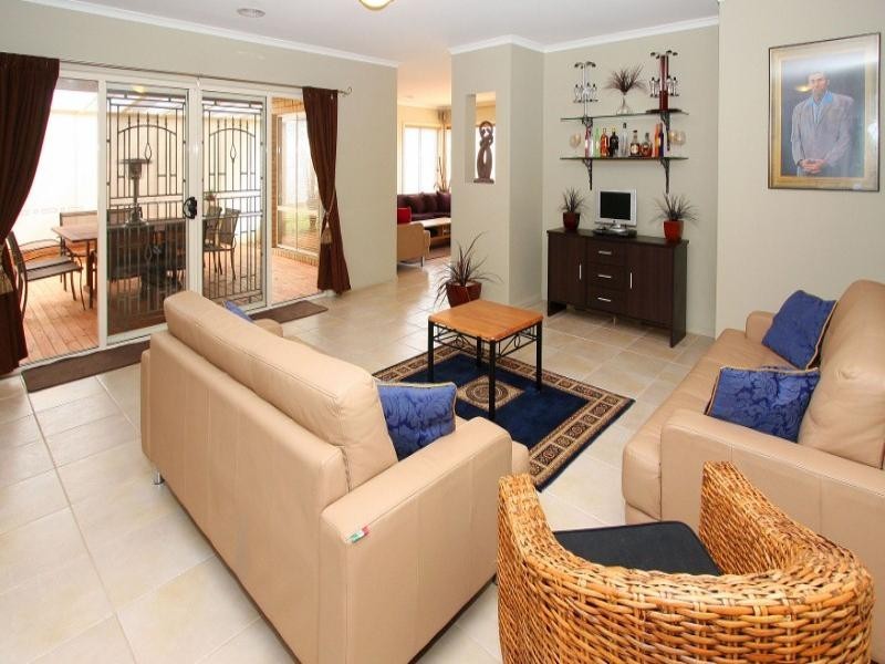 13 Eliza Court, Hillside VIC 3037