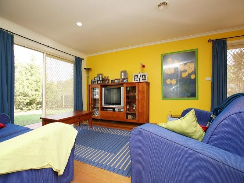 22 Kenswick Drive, Hillside VIC 3037