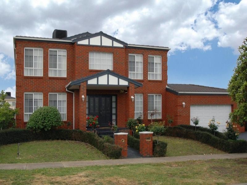 16 Glenbruar Drive, Hillside VIC 3037