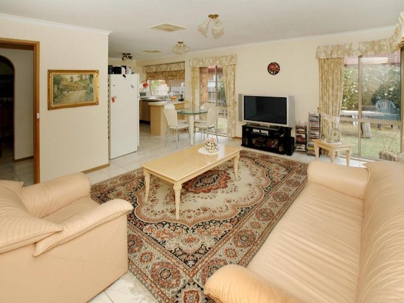 3 Breadalbane Court, Sydenham VIC 3037