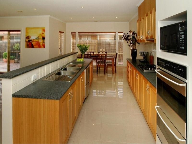 3 Prince Albert Crescent, Taylors Lakes VIC 3038