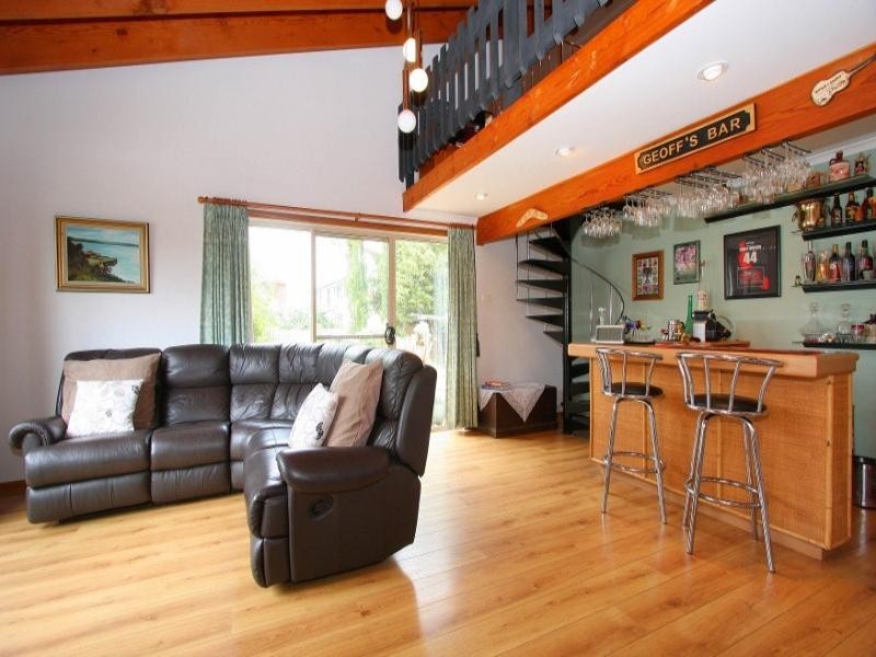 29 Prince Albert Crescent, Taylors Lakes VIC 3038