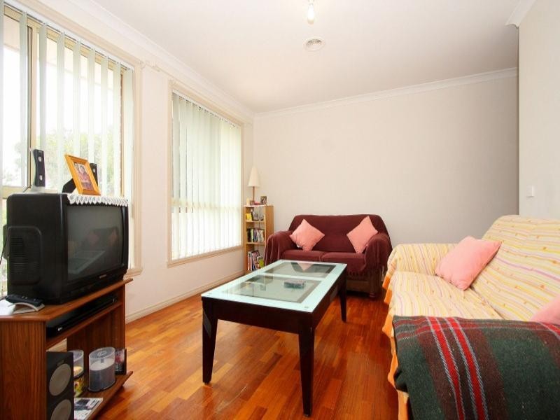 3/67 Victoria Crescent, Sydenham VIC 3037