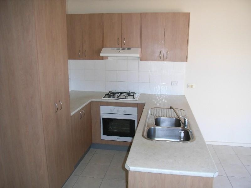 28 Tintern Loop, Hillside VIC 3037