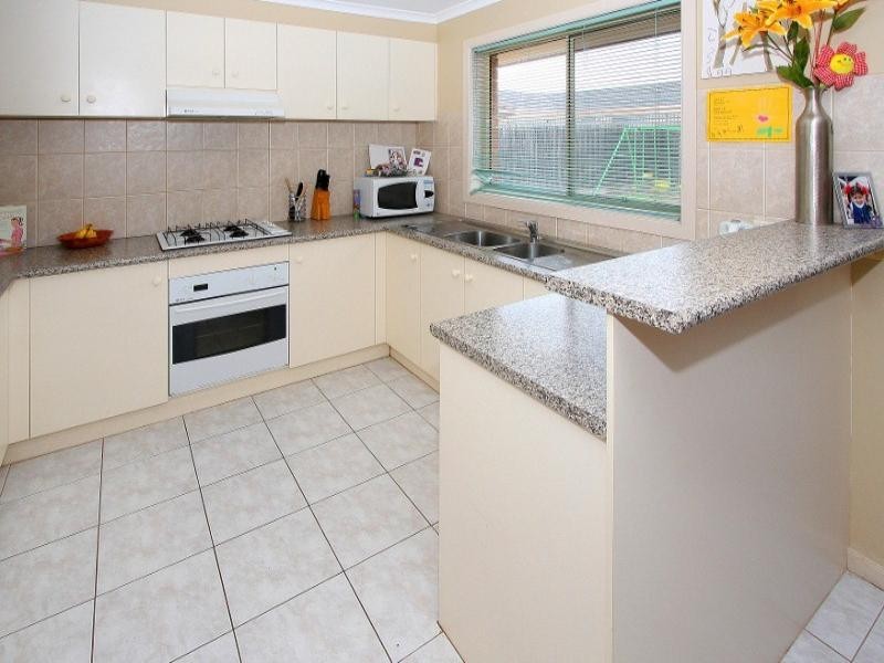 11 Varna Court, Hillside VIC 3037