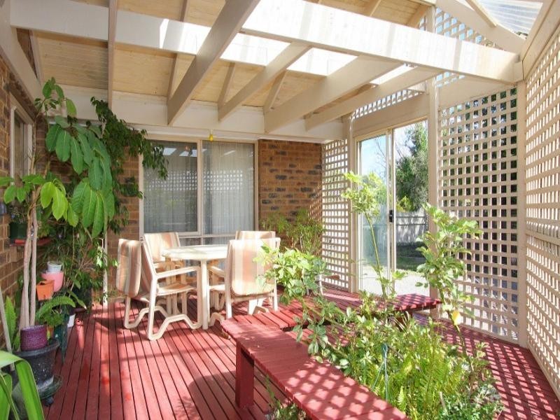 1 Sandy Court, Taylors Lakes VIC 3038