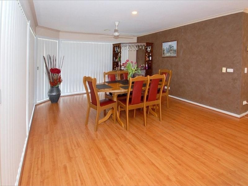 11 Sandalwood Avenue, Hillside VIC 3037