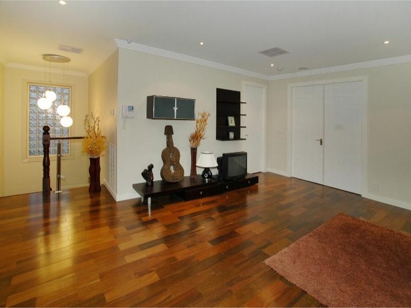 80 Taylors Hill Boulevard, Taylors Hill VIC 3037