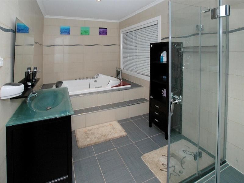 80 Taylors Hill Boulevard, Taylors Hill VIC 3037