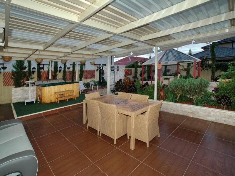 80 Taylors Hill Boulevard, Taylors Hill VIC 3037