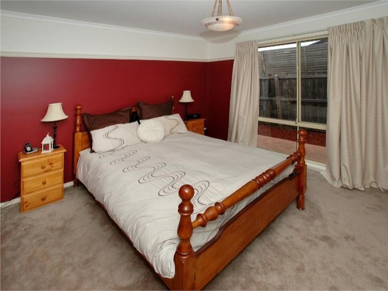 51 Bungarim Wynd, Sydenham VIC 3037