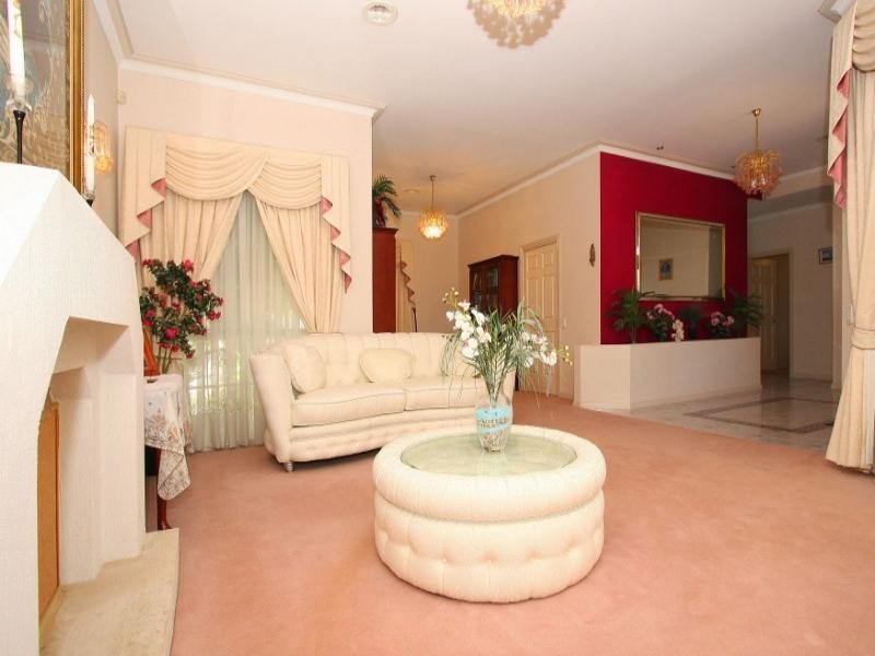 22 Australia Drive, Taylors Lakes VIC 3038