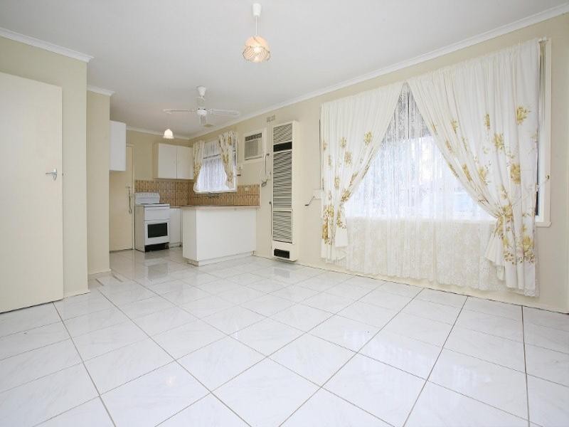 2/3 Grant Street, St Albans VIC 3021