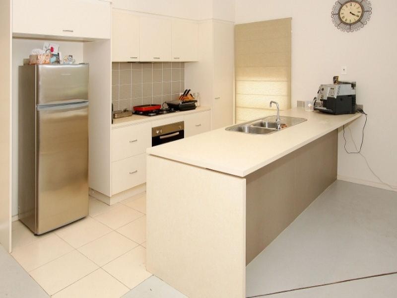 22 Garnet Way, Taylors Hill VIC 3037