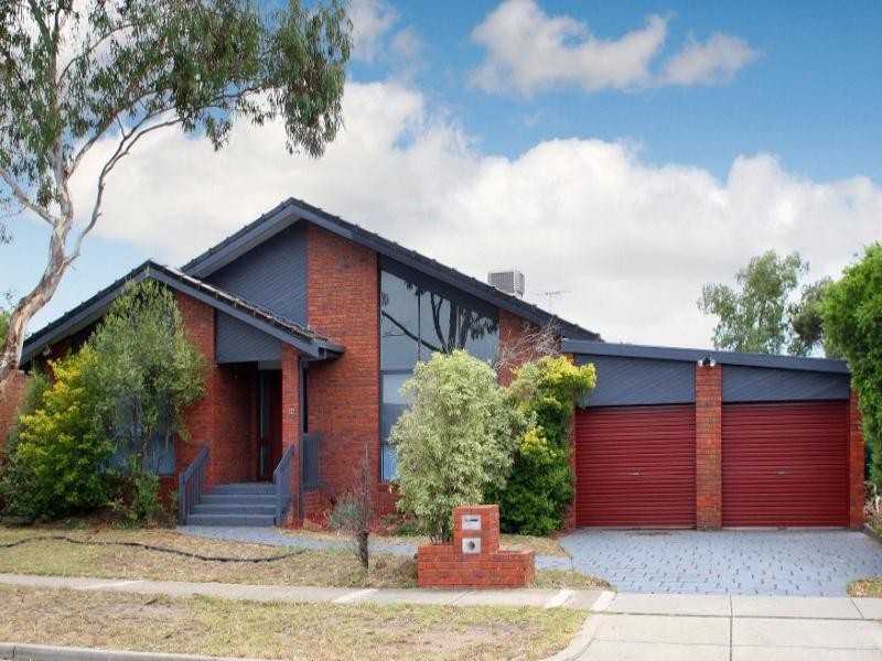 10 Lady Nelson Way, Taylors Lakes VIC 3038