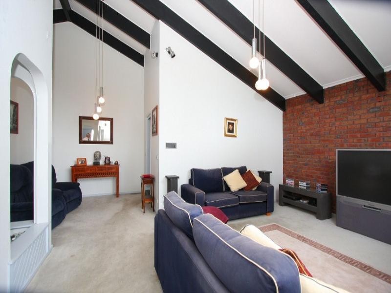 10 Lady Nelson Way, Taylors Lakes VIC 3038