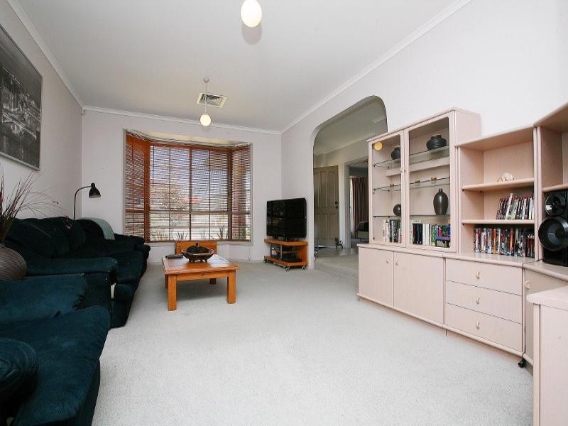 50 Morcambe Crescent, Keilor Downs VIC 3038