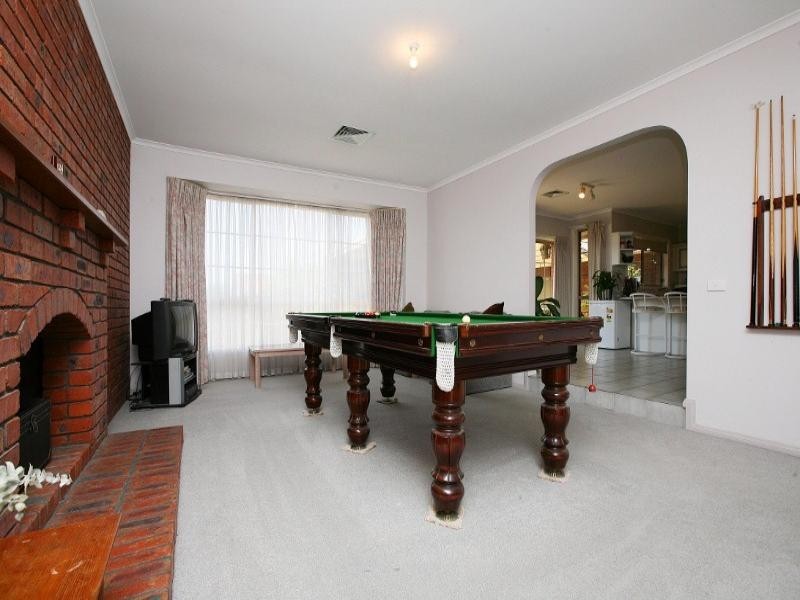 50 Morcambe Crescent, Keilor Downs VIC 3038