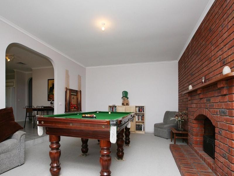 50 Morcambe Crescent, Keilor Downs VIC 3038