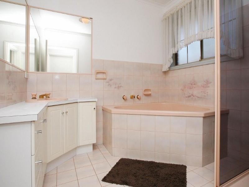 50 Morcambe Crescent, Keilor Downs VIC 3038