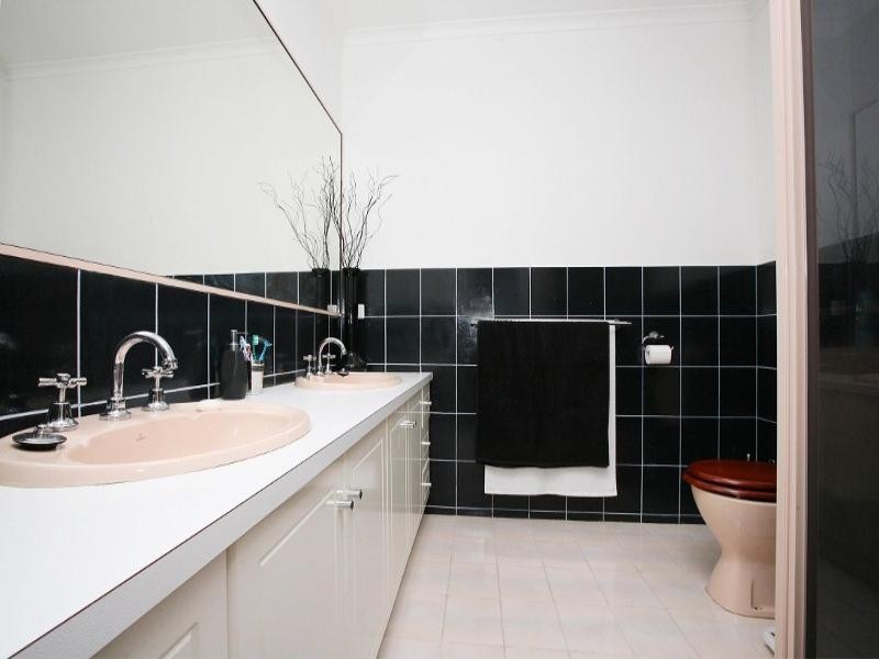 50 Morcambe Crescent, Keilor Downs VIC 3038