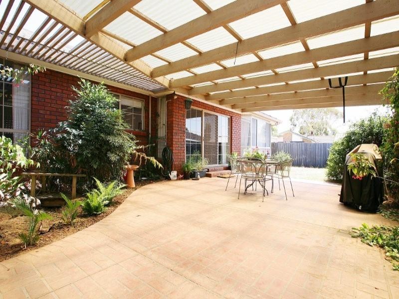 50 Morcambe Crescent, Keilor Downs VIC 3038
