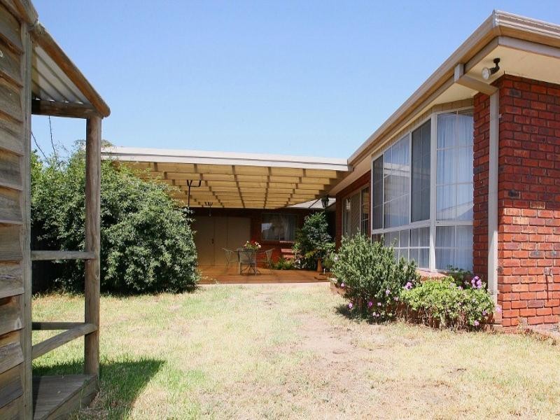 50 Morcambe Crescent, Keilor Downs VIC 3038