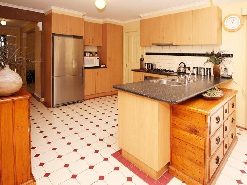 3 Dundee Way, Sydenham VIC 3037