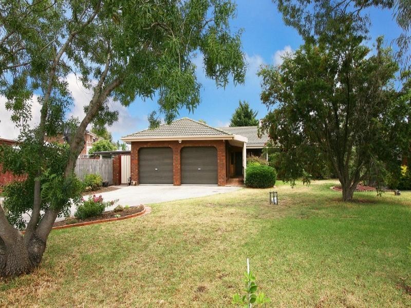 4 Cromer Place, Keilor Downs VIC 3038