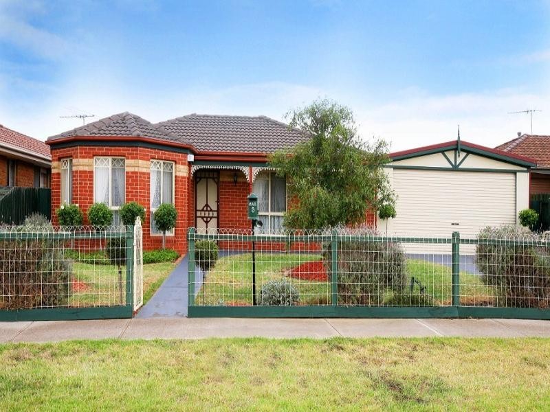 5 Darlington Grove, Sydenham VIC 3037