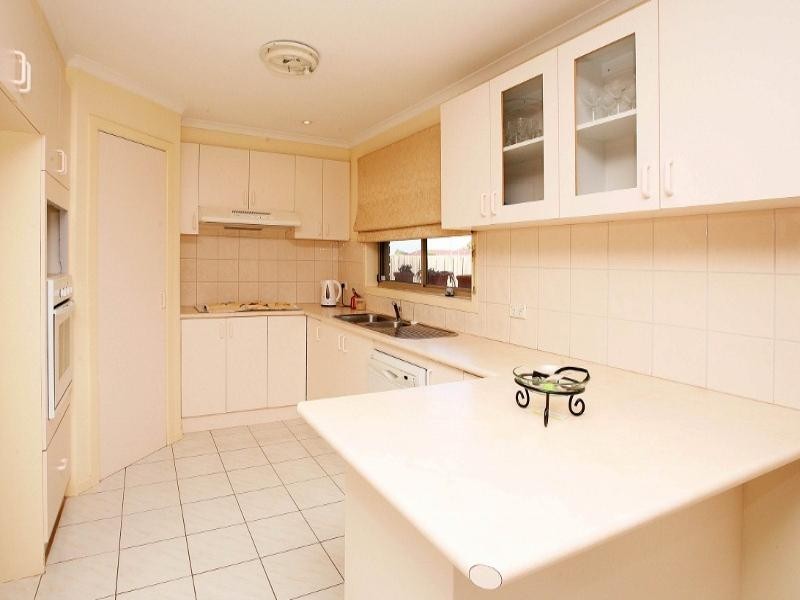 56 Honeyeater Crescent, Taylors Lakes VIC 3038