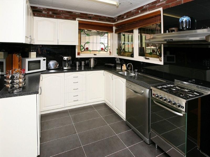 21 Firbank Terrace, Albanvale VIC 3021