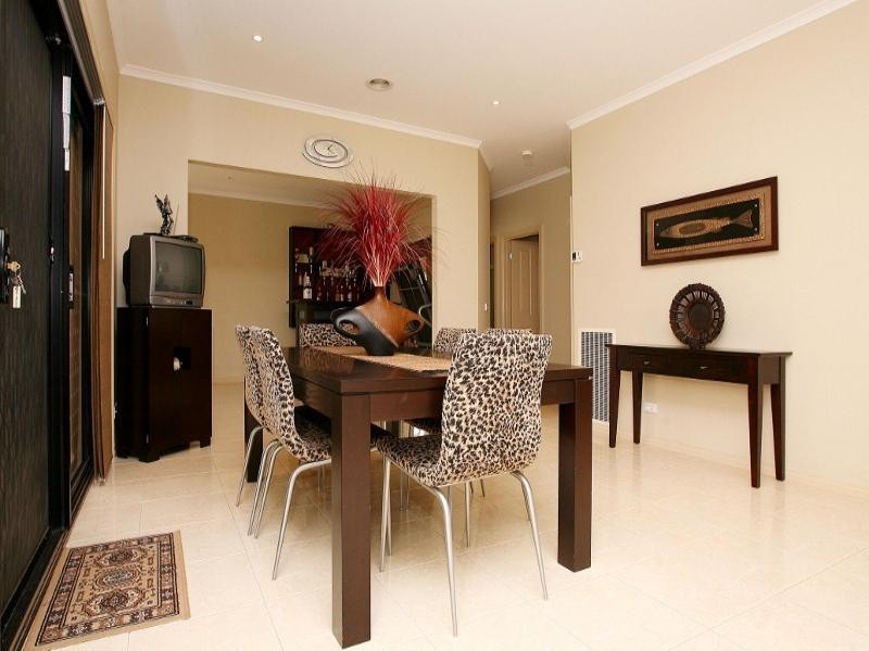 47 Park Lane, Taylors Hill VIC 3037