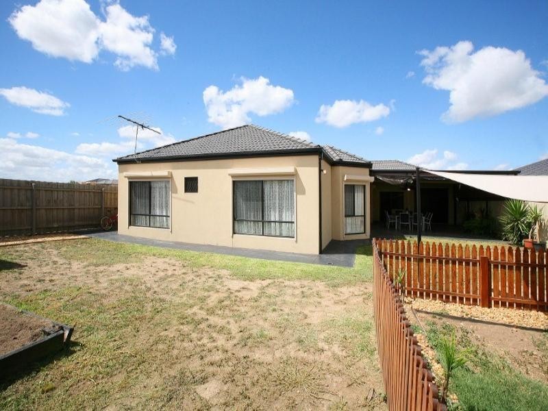 47 Park Lane, Taylors Hill VIC 3037