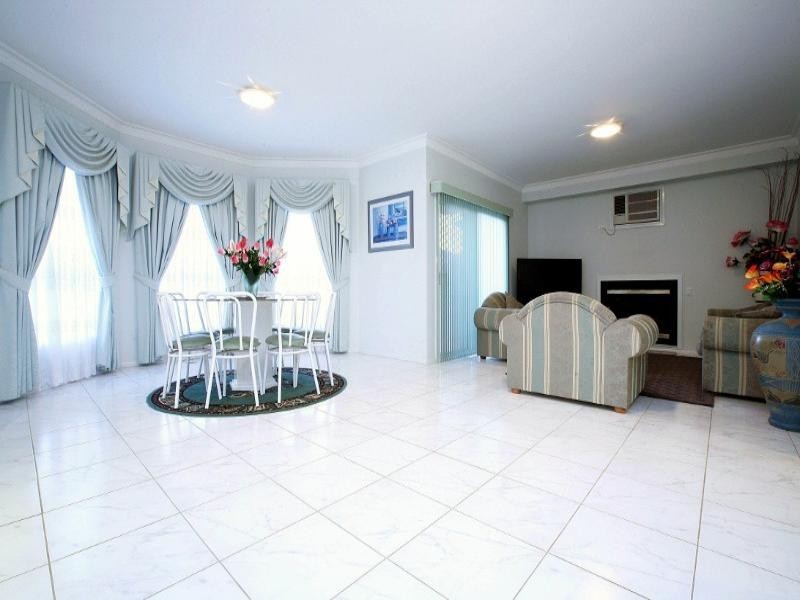 19 Perceval Crescent, Taylors Lakes VIC 3038