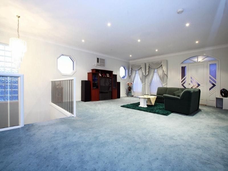 19 Perceval Crescent, Taylors Lakes VIC 3038