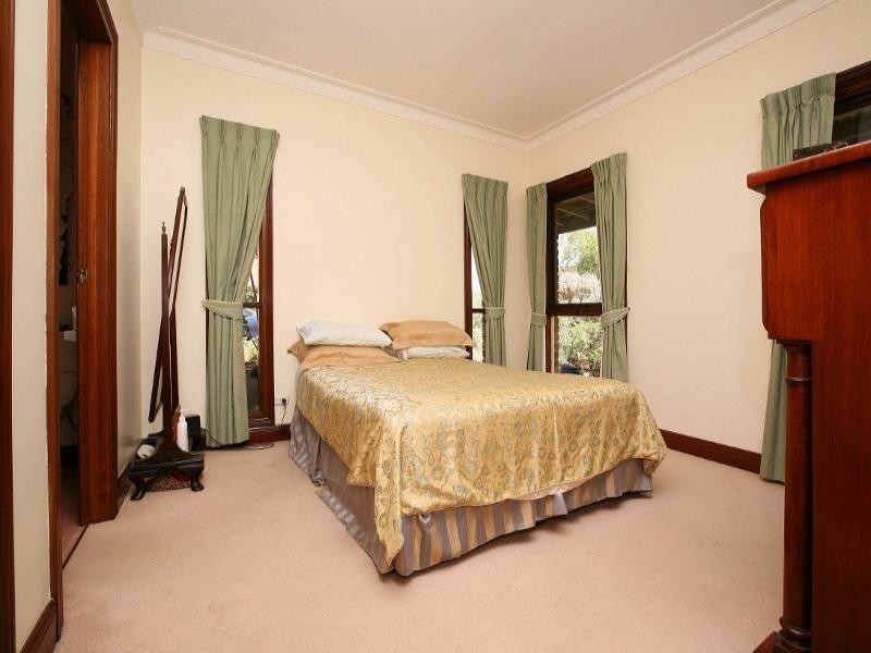 20 Dunraven Court, Sydenham VIC 3037