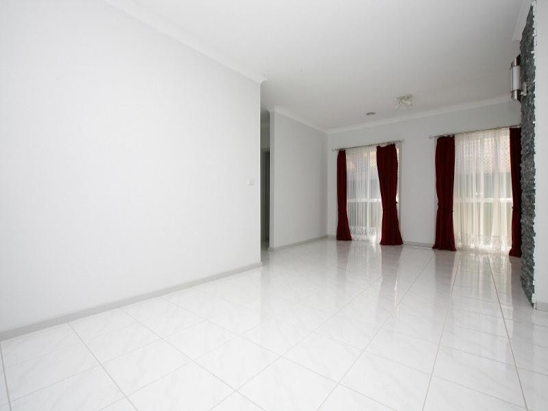 2 Saxby Court, Burnside VIC 3023