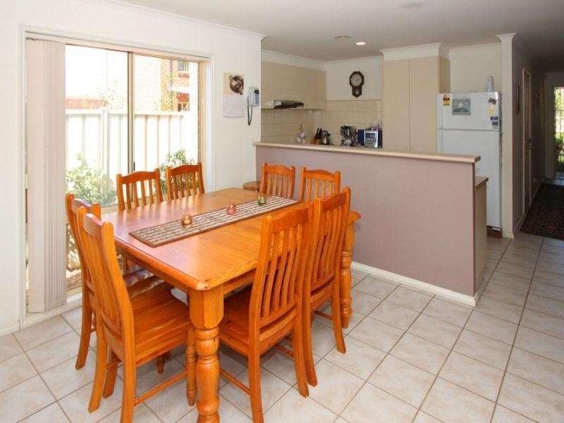 17 Naracoorte Drive, Caroline Springs VIC 3023