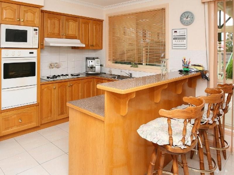 33 Cynthia Court, Hillside VIC 3037